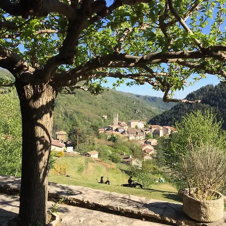 Guest house La-haut 